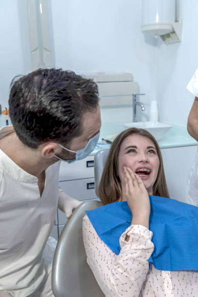 Best Broken or Cracked Tooth Emergency Dentist in Hudson, NC